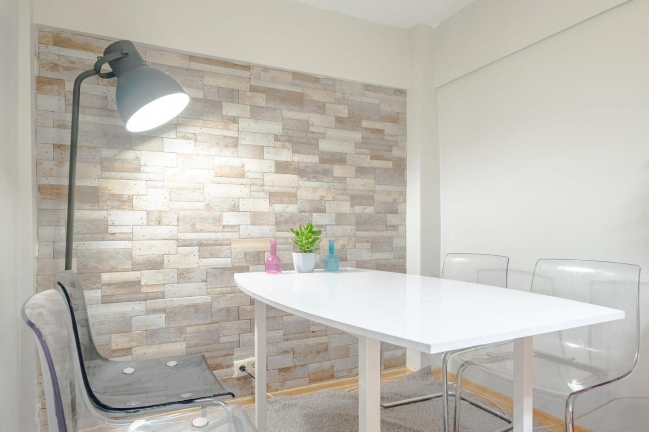 Colorful And Central Flat With Balcony In Kadikoy Κωνσταντινούπολη Εξωτερικό φωτογραφία