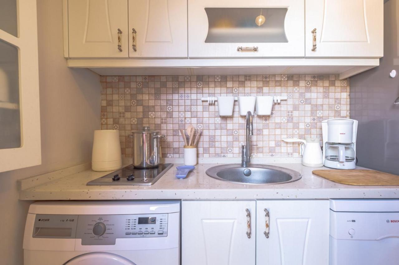 Colorful And Central Flat With Balcony In Kadikoy Κωνσταντινούπολη Εξωτερικό φωτογραφία