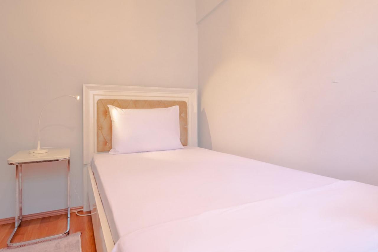 Colorful And Central Flat With Balcony In Kadikoy Κωνσταντινούπολη Εξωτερικό φωτογραφία
